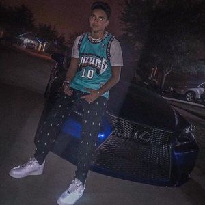 Meet your Posher, Aiden